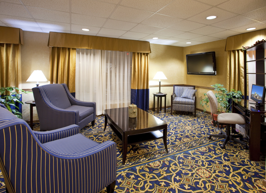 Holiday Inn Express Hotel & Suites Delaware-Columbus Area by IHG