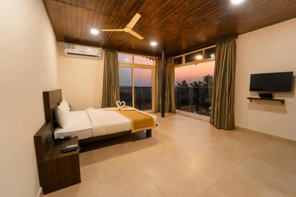 Kays Riverview Resort - Near Baga Beach