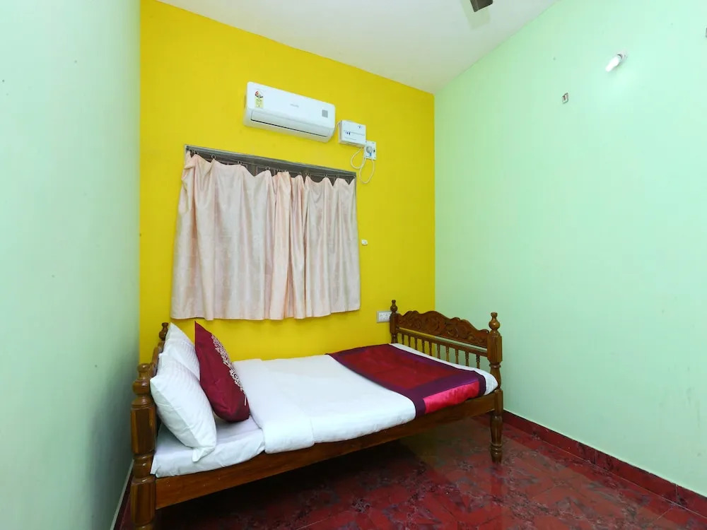 OYO 10095 Home Green View 3BHK Aurovile Beach