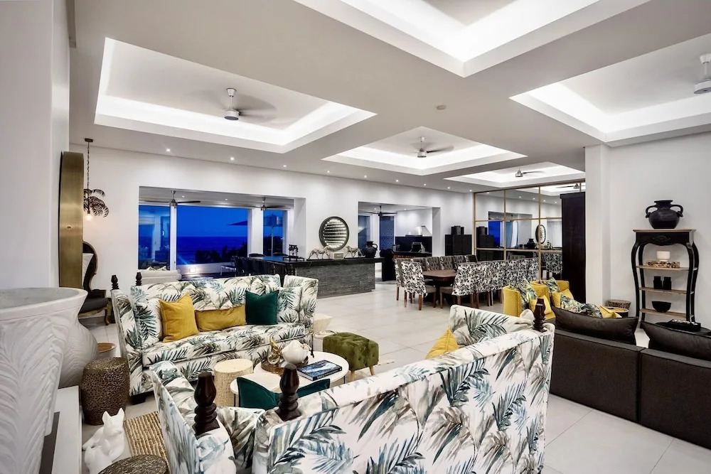 Dolphin Coast YOLO Spaces - The White House Boutique Villa