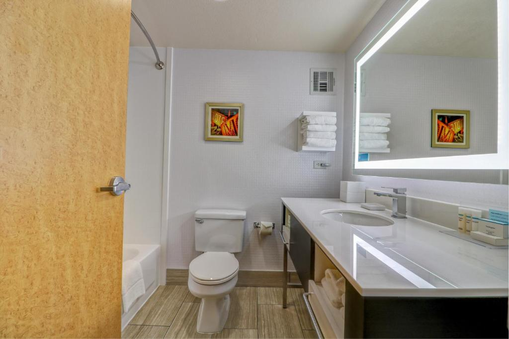 Hampton Inn Tropicana