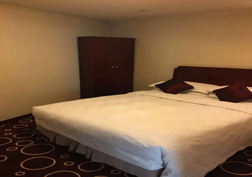 Spring Hotel