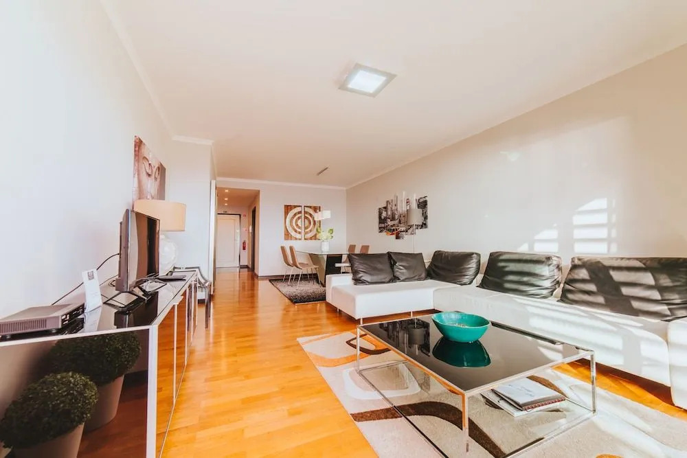 Oceanside Terrace Apartment by Holiday Rental Management