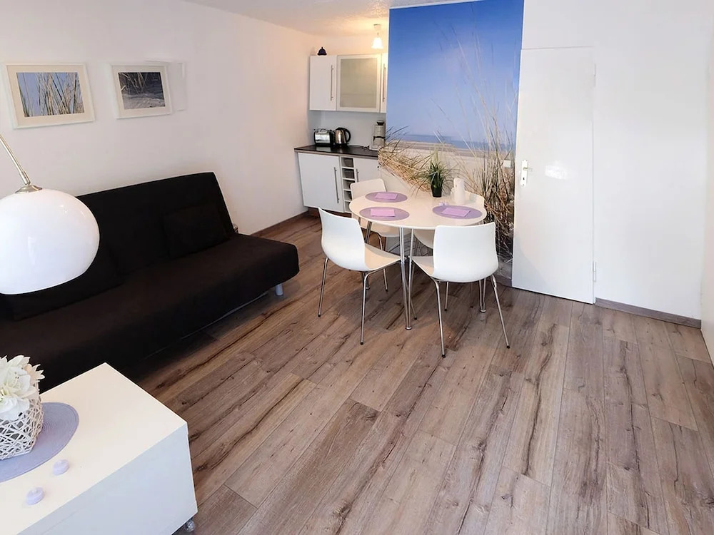 Cosy Bungalow in Middelhagen by the Sea