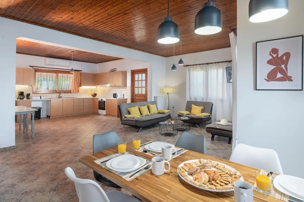 Galani Vacation House