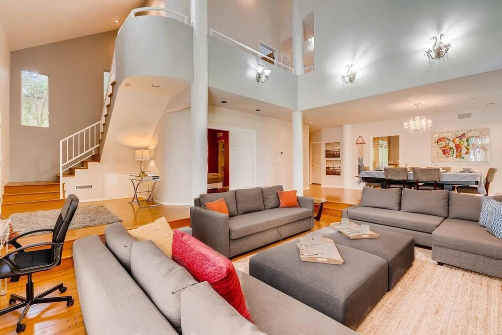 Amazing Quiet & Serene West Hollywood 5 Bedroom House Near Everything! (K1)