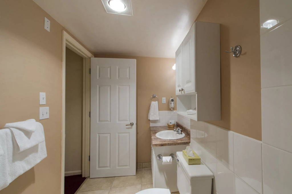 Scotts Inn & Suites