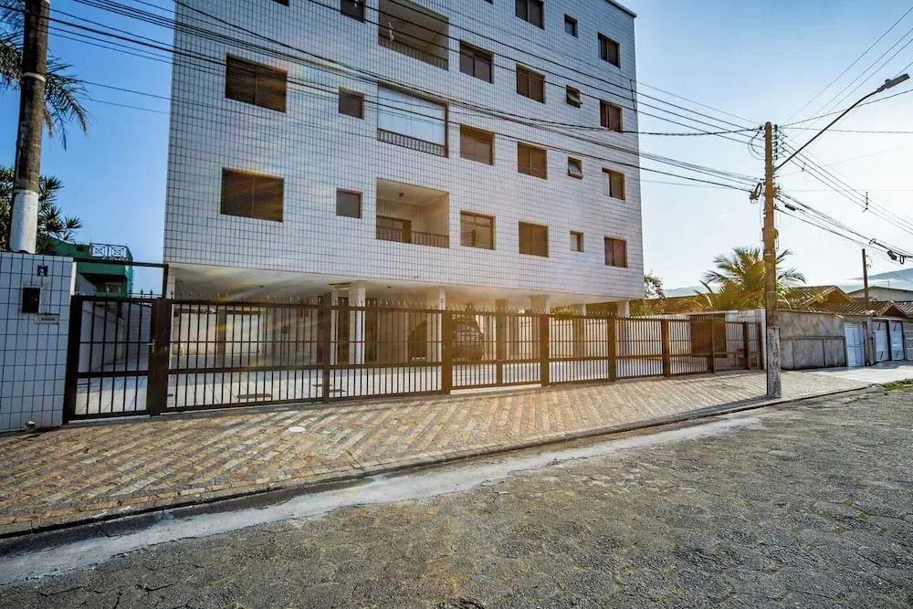 Apto pet Friendly com Garagem a 100m do mar
