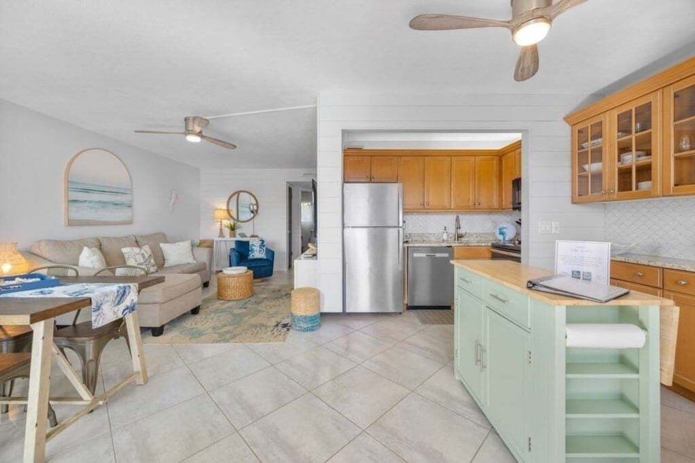 Tennis Place Unit B22 2 Bedroom Condo