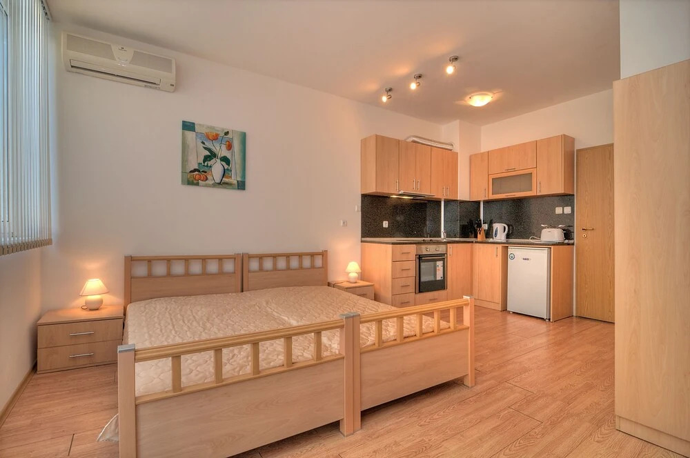 Oasis Suites Apartments and Studios