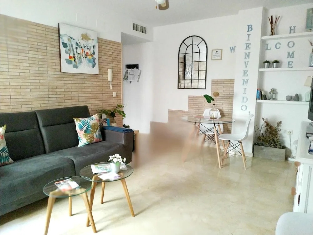 Apartment with One Bedroom in Córdoba, with Enclosed Garden And Wifi