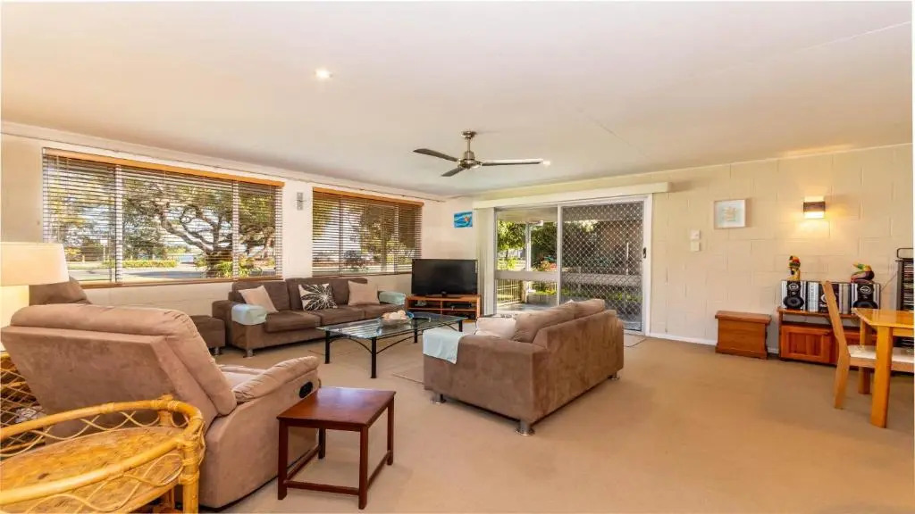 Bribie Beach House On Solander