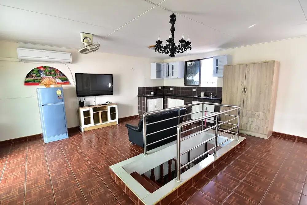 Escobar guest house jomtien