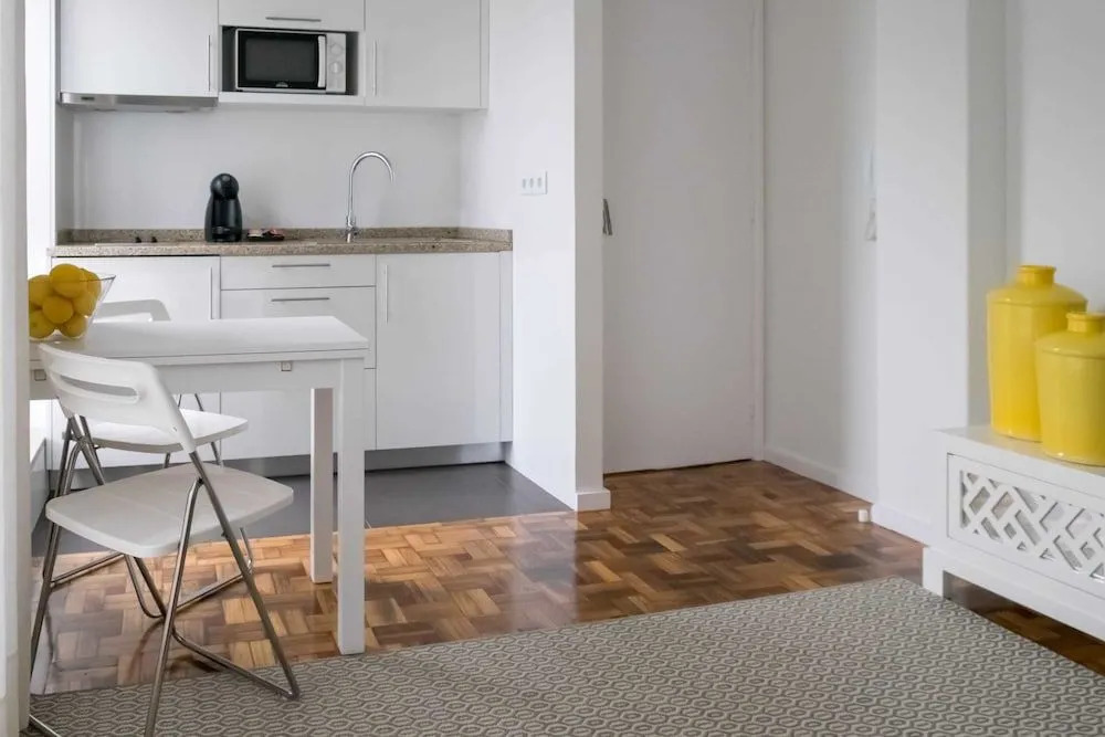 Simon Guest Apartments