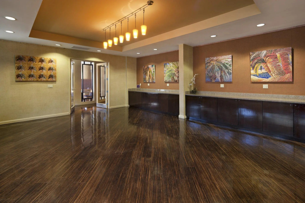Crowne Plaza Ventura Beach by IHG