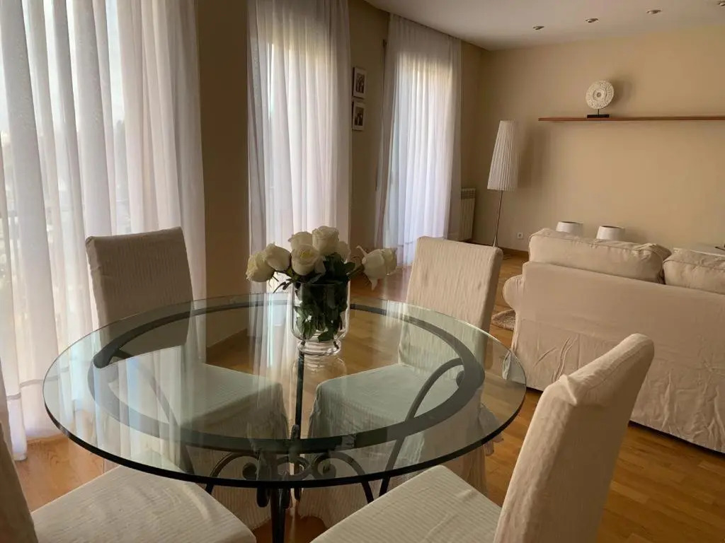 130 m2 luxury apartment in the center of Figueres