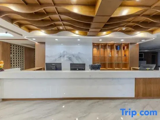 Yunshang Grassland Hotel