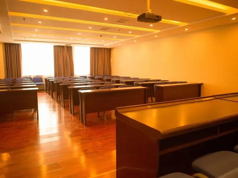 GreenTree Inn Fuyang Yijing International North Business