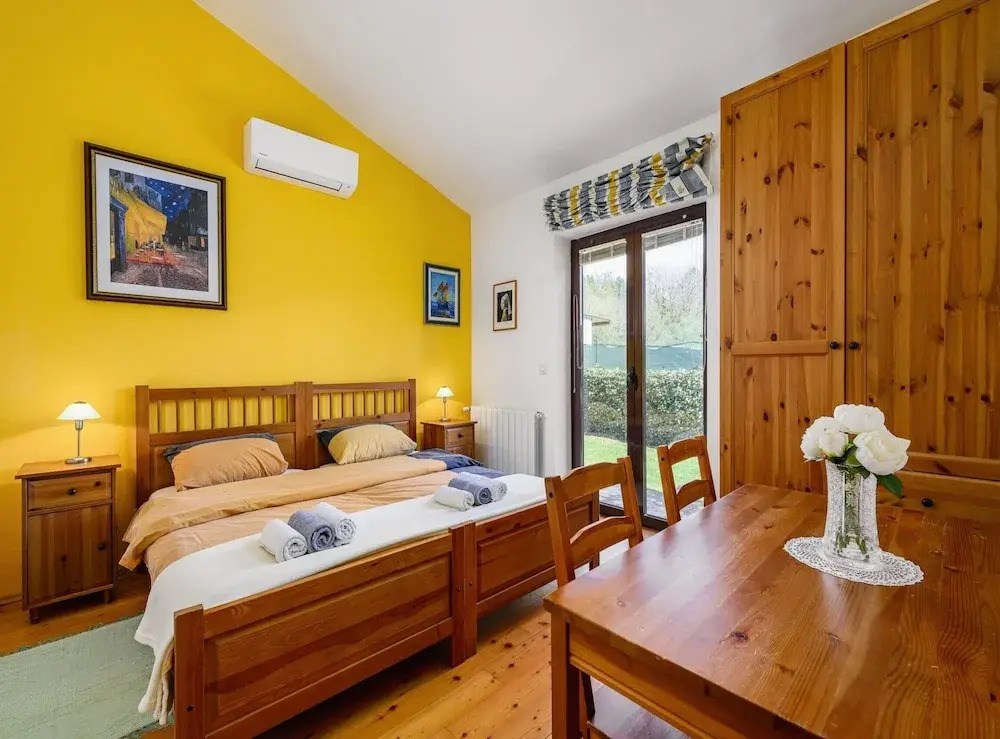 Villa in Visnjan With Private Heated Pool