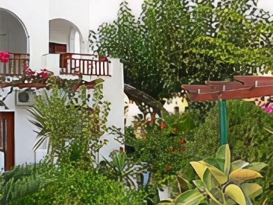 Estia Hotel & Studio