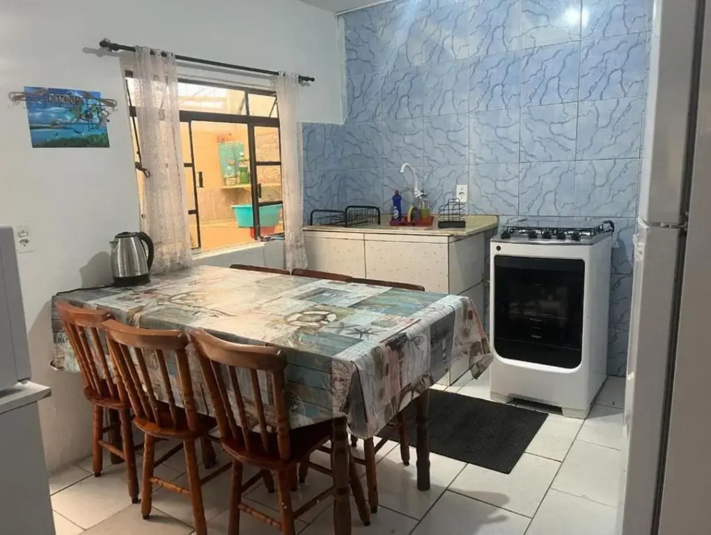 casa de praia em Itapoá SC a uma quadra da praia