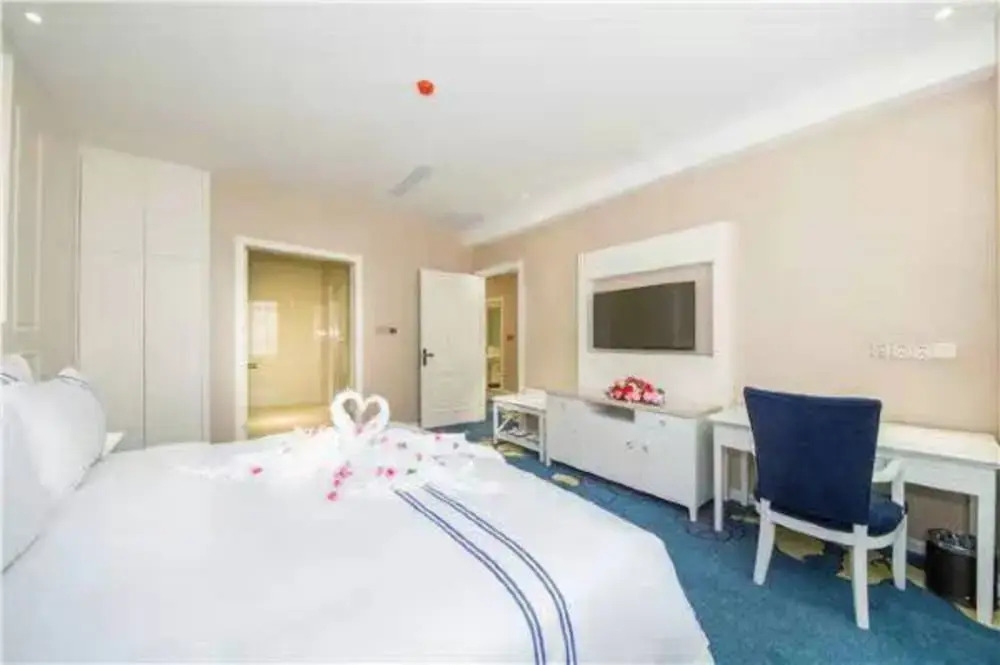 Huashan Xinghe International Hotel