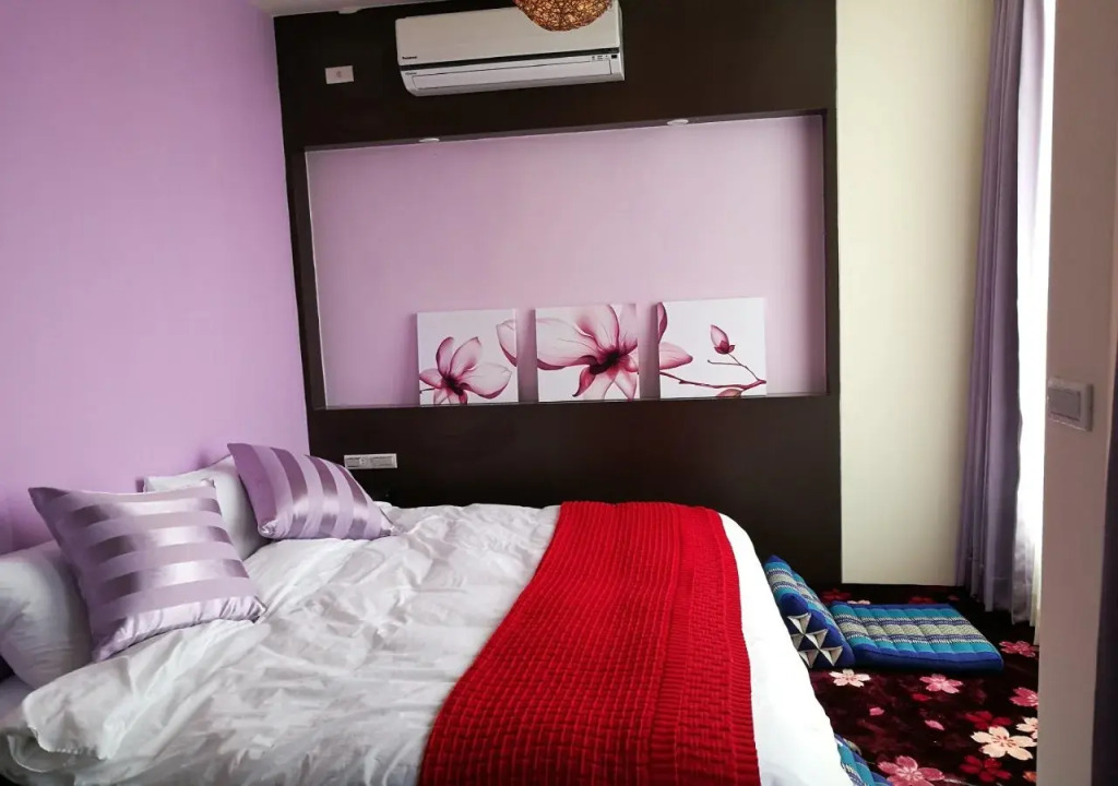 198 Red Hat B&B