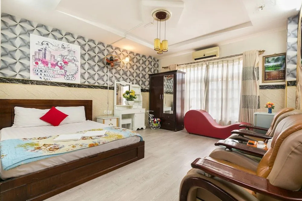 OYO 885 Ngoc Thinh Hotel