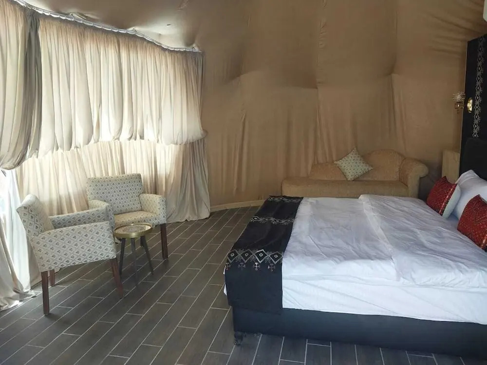 Captain's Desert Camp