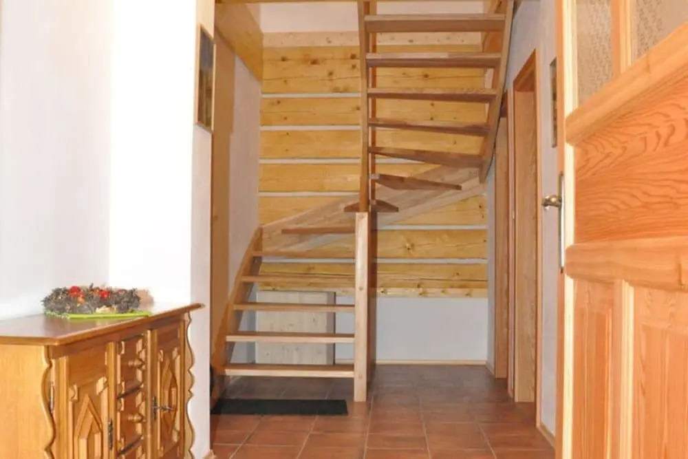 Spacious Cottage With 5 Bedrooms, Woodburning Stove, Sauna, Near Ski Lift