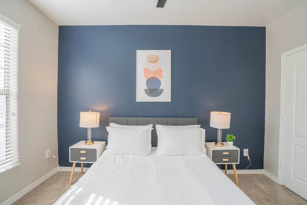 ROVE LIVING/KB - Lex on Central