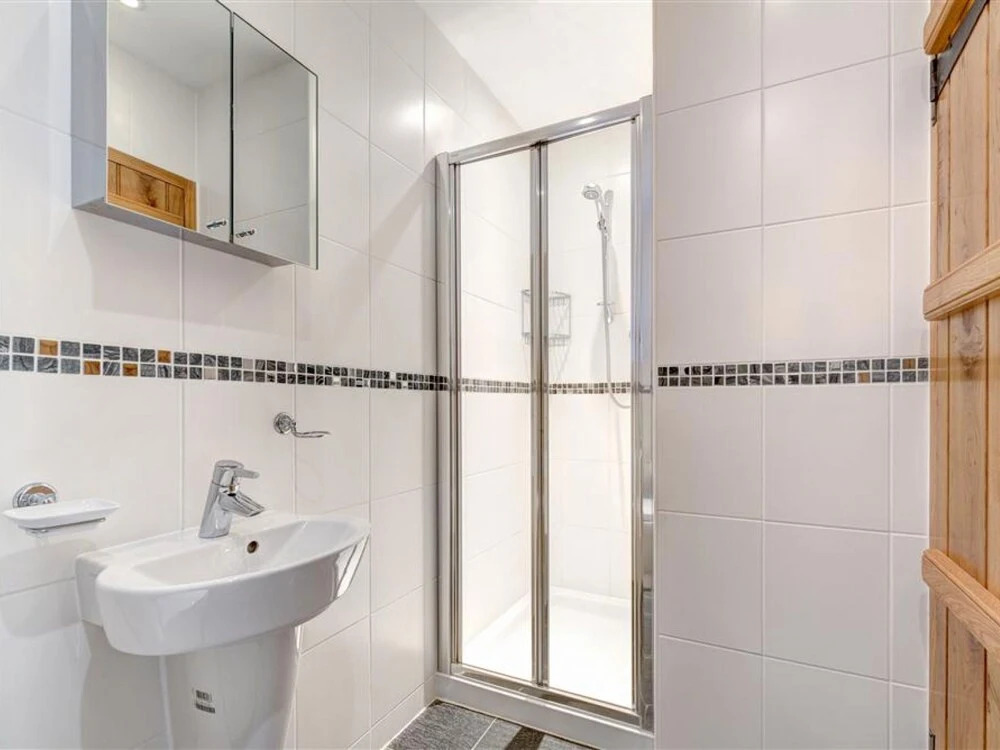 A Spacious Holiday Home in the Beautiful Cumbria Countryside, With Private Parking