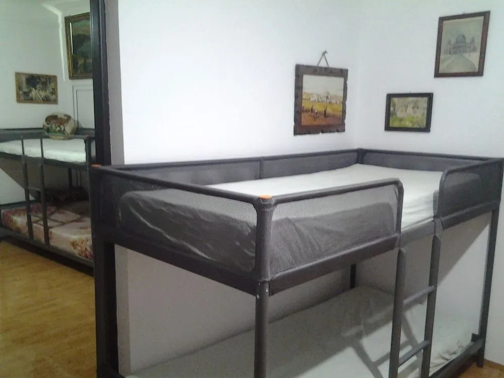 Leyla Guesthouse Hostel