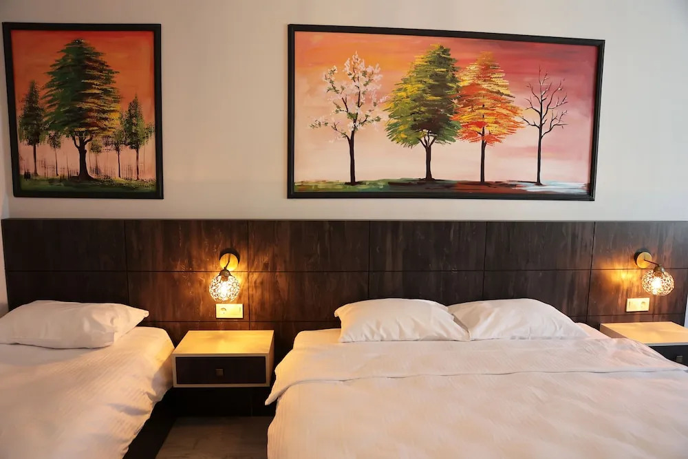 SAR-PER Hotel