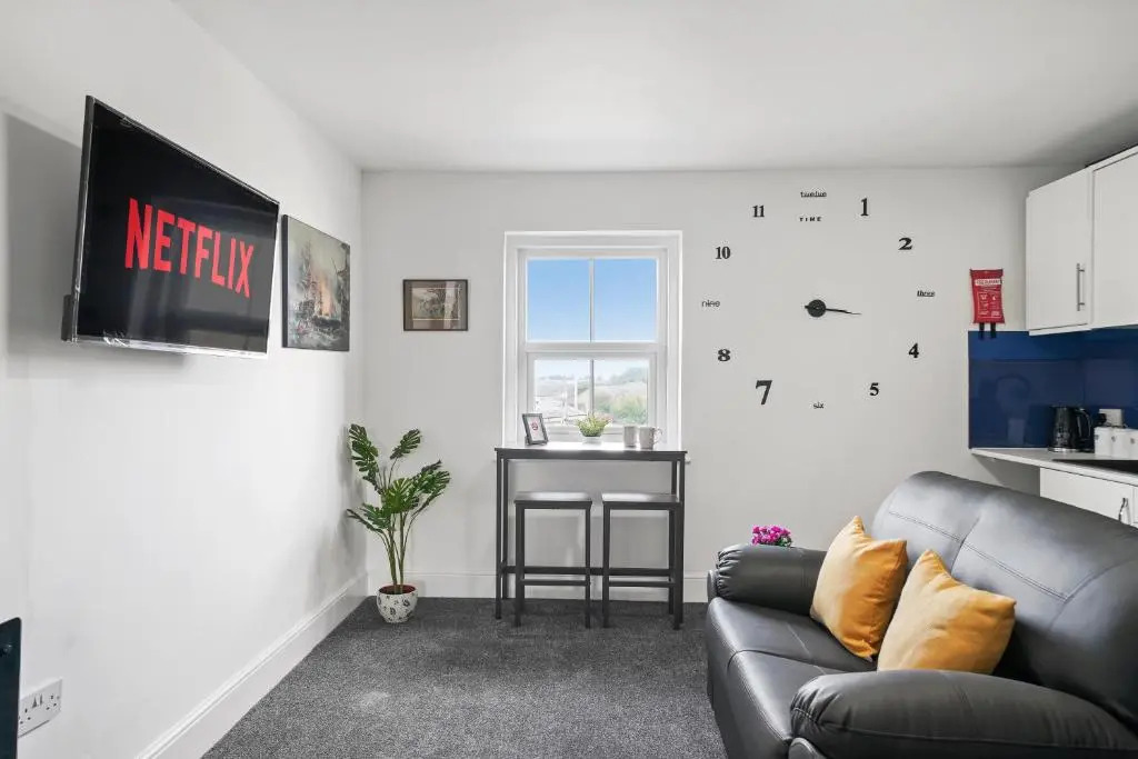 Sunshine Serviced Apartments by Happy Sunshine Stay