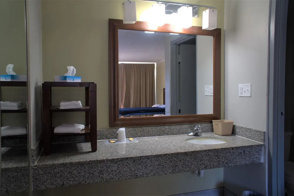 Eastern Shore Motel
