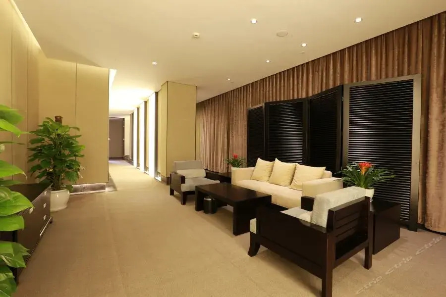 Fengqi Hotel