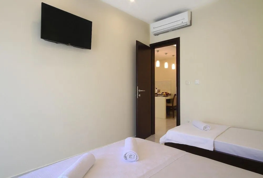 Shine residence