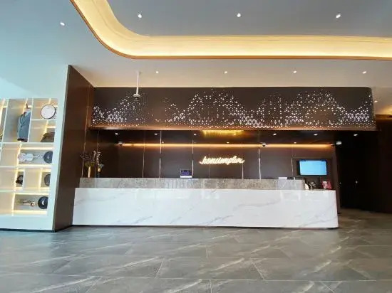 HomeinnsPlus Hotel（Shanghai Pudong International Airport East Station Branch)