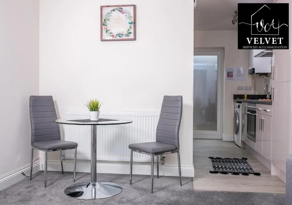 1 Bed House , Free Wifi,Free Parking,Leasure,Business