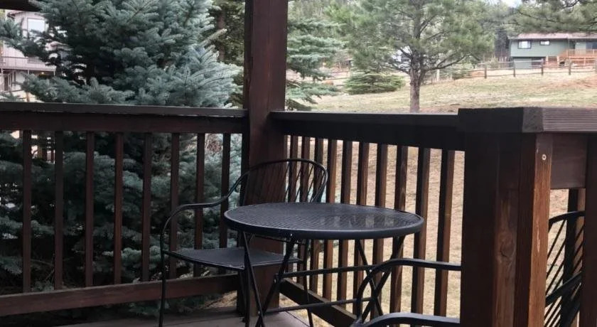 Mountain Shadows Cabins