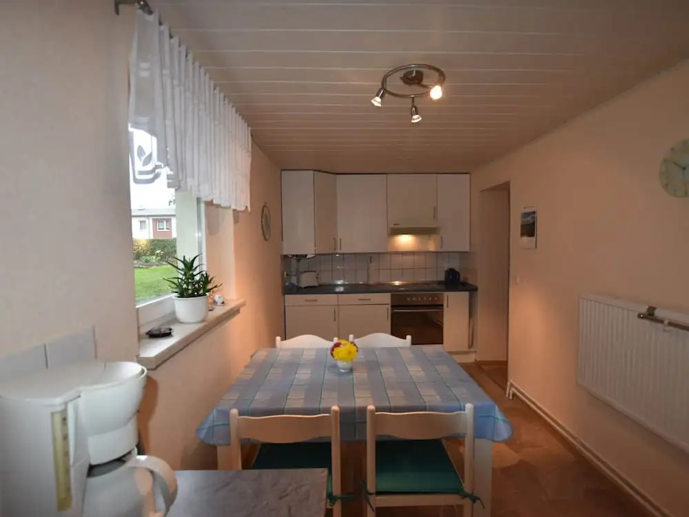 Schtsne Wohnung in Krtspelin in der Nhhe von Meer