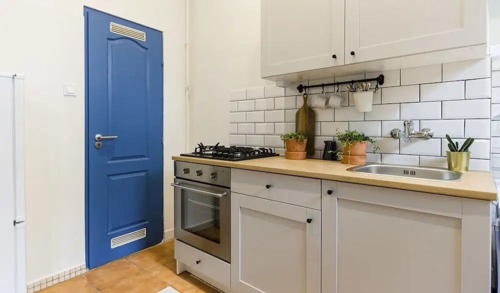 Chic Tarragon Apartments