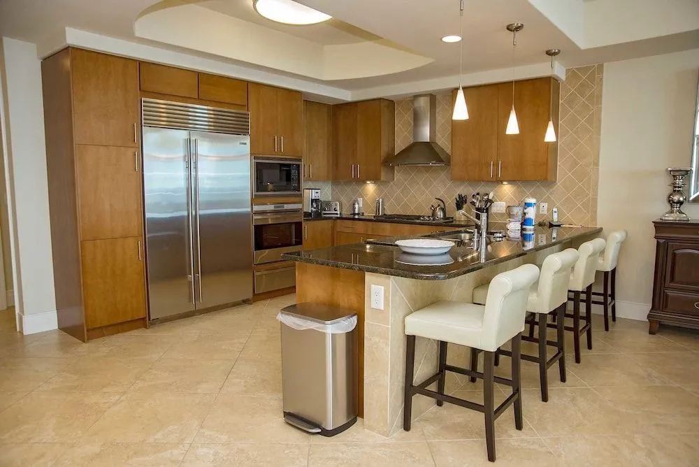 Turquoise Place C2003 3 Bedrooms 3.5 Bathrooms Condo