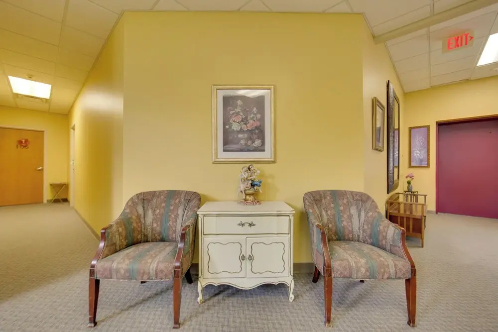20 Mi to Dtwn Pittsburgh: Pet-friendly Apartment