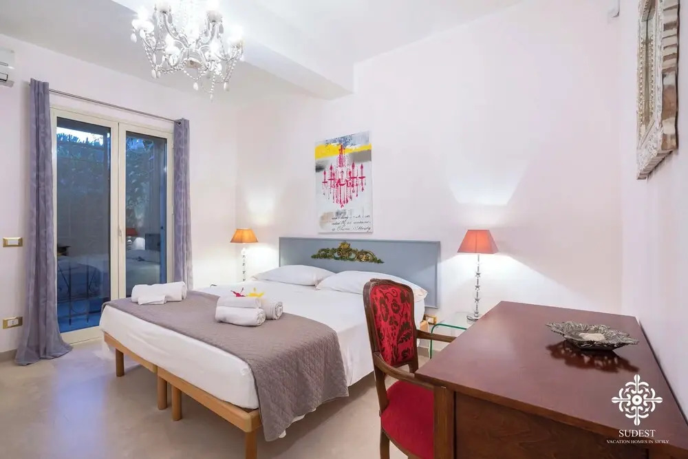 Villa Festosa - Luxury retreat by the beach