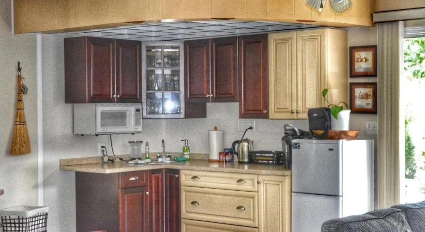 Sunny Shuswap B&B