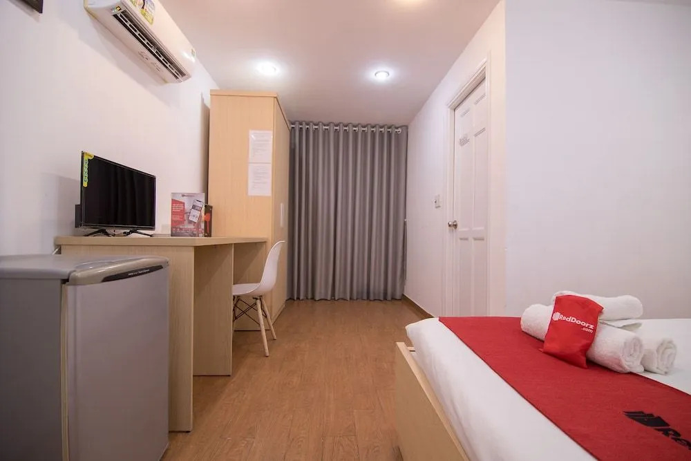 Reddoorz @ Pasteur Street