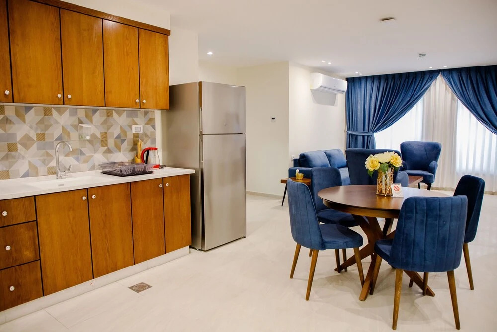 Al-Istiklal Suites