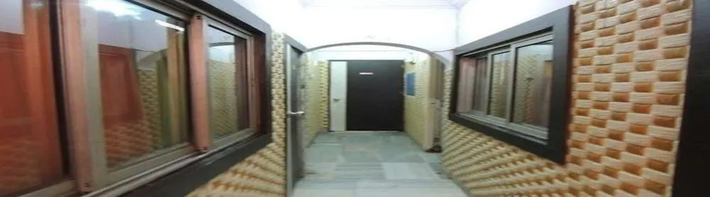 Room Maangta 111 - Andheri East